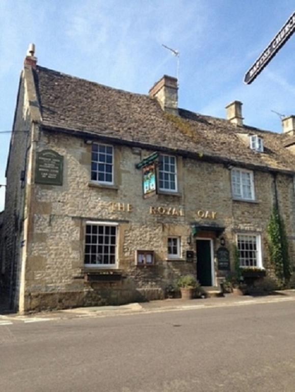 The Royal Oak Burford Bed and Breakfast Εξωτερικό φωτογραφία