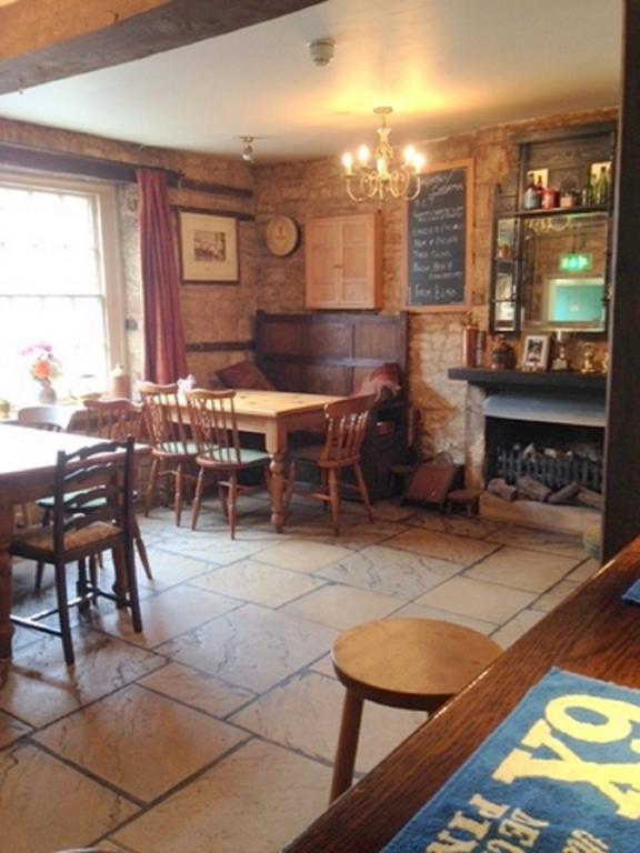 The Royal Oak Burford Bed and Breakfast Εξωτερικό φωτογραφία